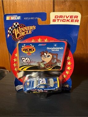 Winner's Circle 1:64 Kevin Harvick Goodwrench #29 2002 Chevy Monte Carlo RCR